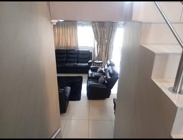 3 BEDROOM TOWNHOUSE FOR SALE IN BEDFORDVIEW